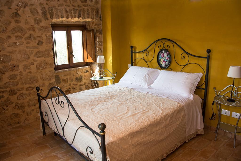 Agriturismo Casale Re Sonnino Kamer foto
