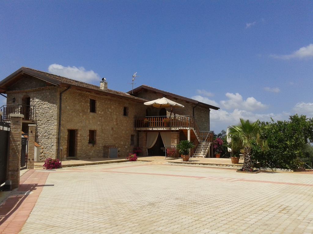 Agriturismo Casale Re Sonnino Buitenkant foto